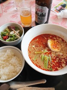 都ゴルフ倶楽部の担々麺