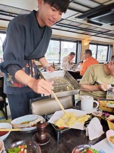 八王子の異業種交流会「多摩経営者連盟」横浜みなとみらい屋形船